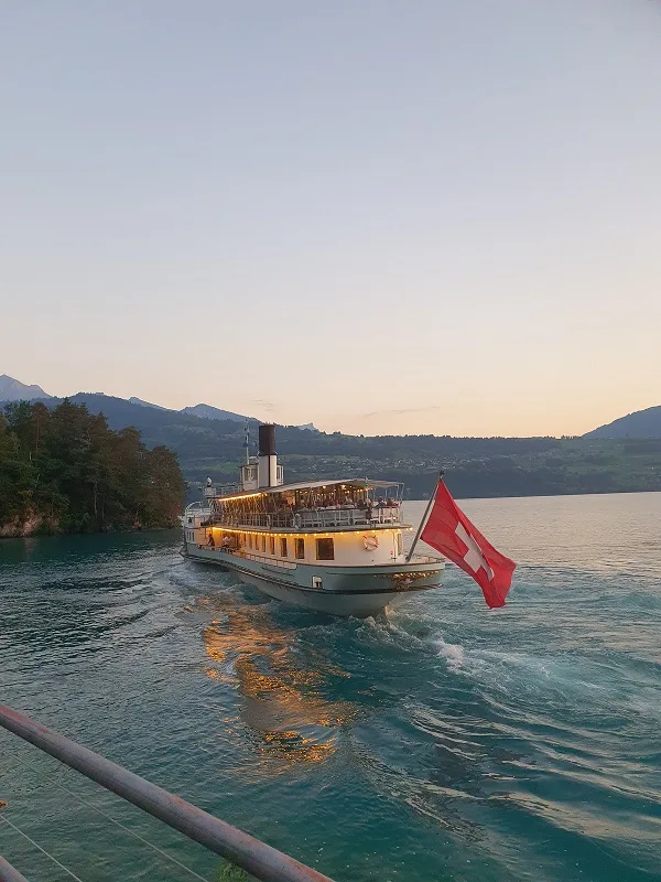 Dampfschiff Blümlisalp auf dem Thunersee